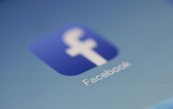 Améliorez vos campagnes avec un expert freelance Facebook Ads